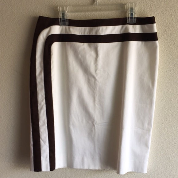 Essential G skirt - Picture 1 of 3